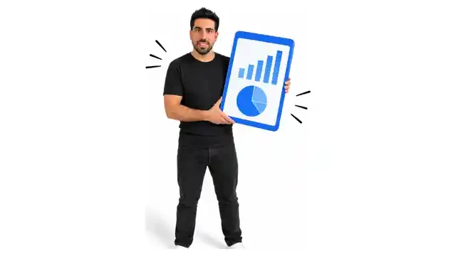 מור ממן מחזיק טאבלט כחול עם גרפים